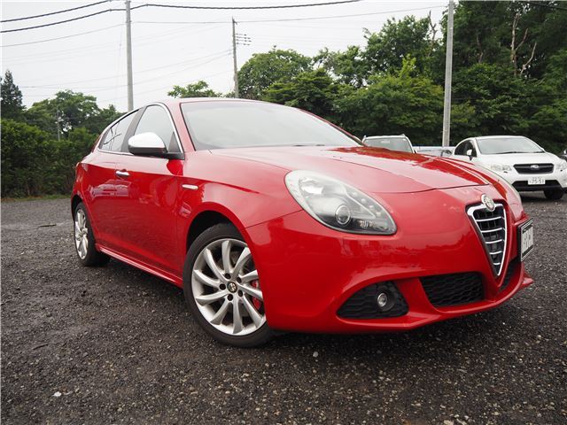 2012 ALFA Romeo GIULIETTA photo 1