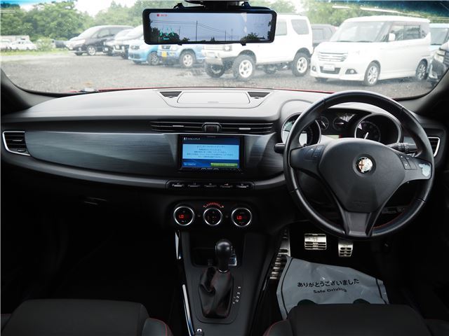 2012 ALFA Romeo GIULIETTA photo 3