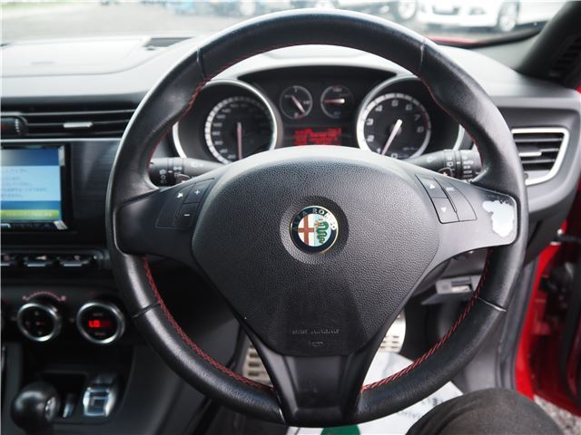 2012 ALFA Romeo GIULIETTA 缩略图 17