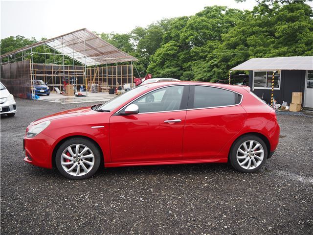 2012 ALFA Romeo GIULIETTA photo 7