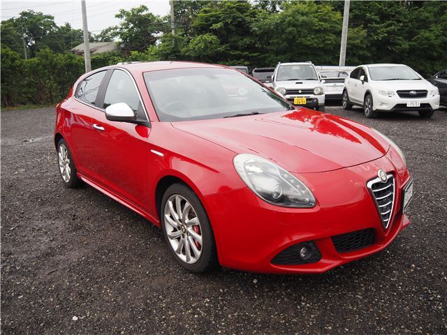 2012 ALFA Romeo GIULIETTA photo 5