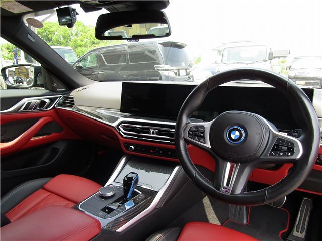 2022 BMW I4 — фото 3