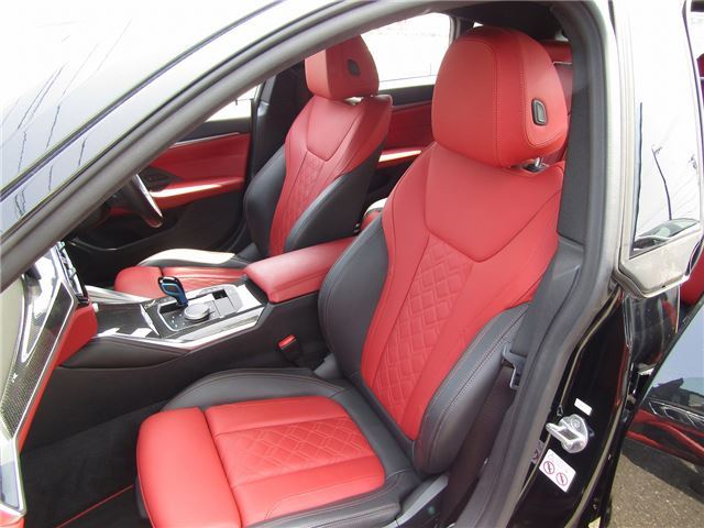 2022 BMW I4 — миниатюра 12