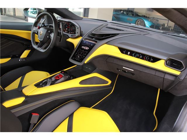 2024 Lamborghini REVUELTO — миниатюра 14