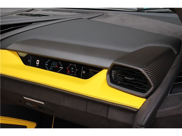 2024 Lamborghini REVUELTO — миниатюра 17