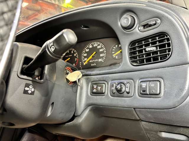 1996 Nissan INFINITI Q45 缩略图 27