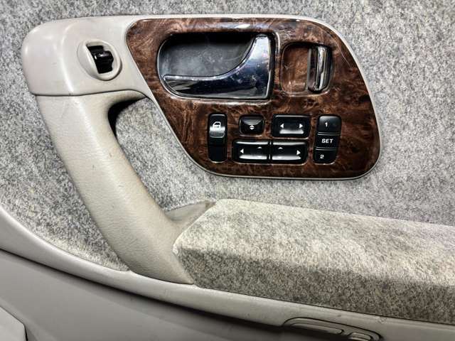 1996 Nissan INFINITI Q45 缩略图 32