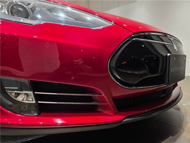 2015 Tesla MODEL S — миниатюра 12