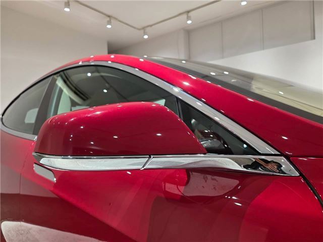 2015 Tesla MODEL S — миниатюра 16