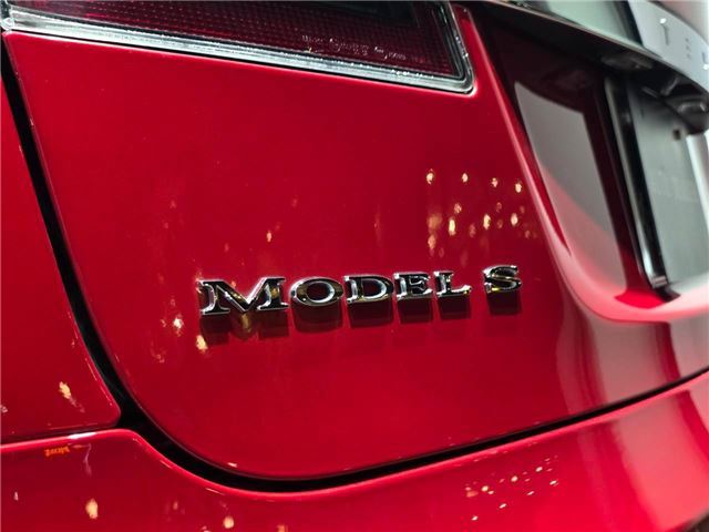 2015 Tesla MODEL S — миниатюра 25