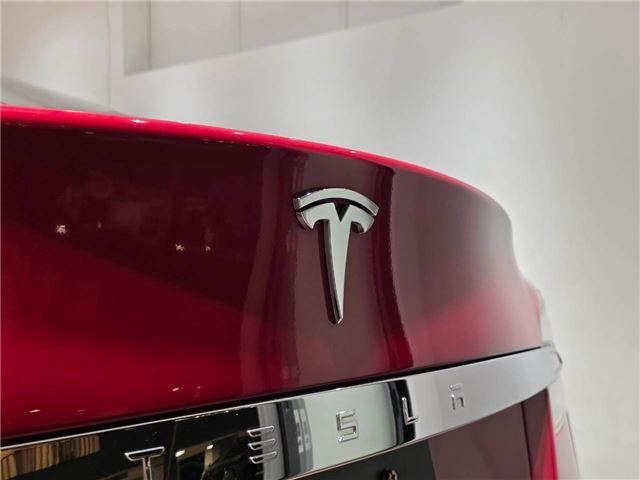 2015 Tesla MODEL S — миниатюра 27
