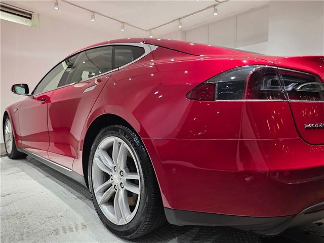 2015 Tesla MODEL S — миниатюра 34