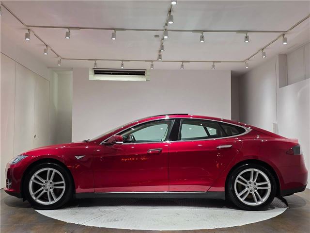 2015 Tesla MODEL S — миниатюра 39