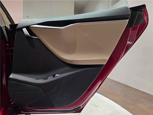 2015 Tesla MODEL S — миниатюра 72