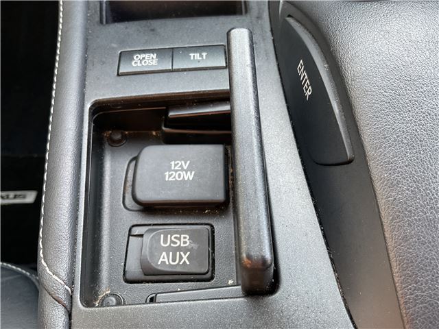 صورة مصغرة 32 لـ 2011 Lexus CT
