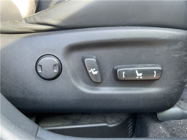 صورة مصغرة 45 لـ 2011 Lexus CT