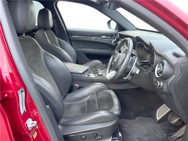 صورة مصغرة 27 لـ 2019 ALFA Romeo STELVIO