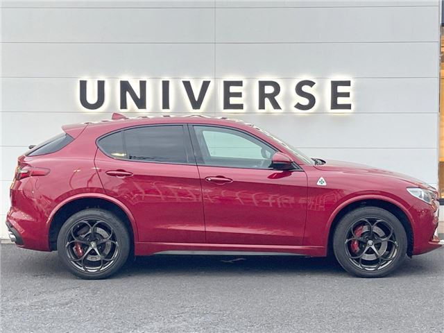 2019 ALFA Romeo STELVIO photo 9