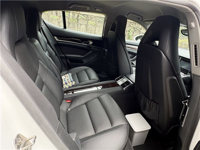 2015 Porsche PANAMERA 照片 8