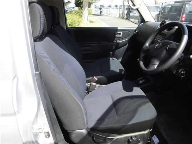 صورة 3 لـ 2008 Nissan KICKS