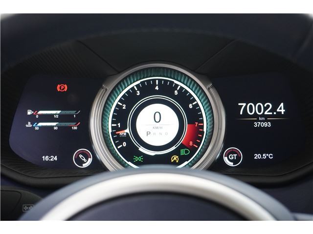 صورة مصغرة 14 لـ 2017 Aston Martin DB11