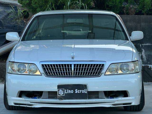 1998 Nissan LAUREL 照片 1