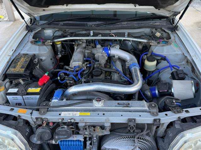 1998 Nissan LAUREL 照片 2