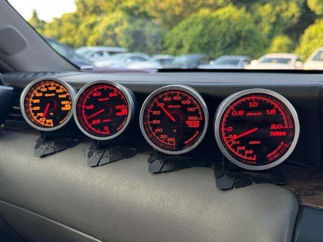 1998 Nissan LAUREL — миниатюра 20