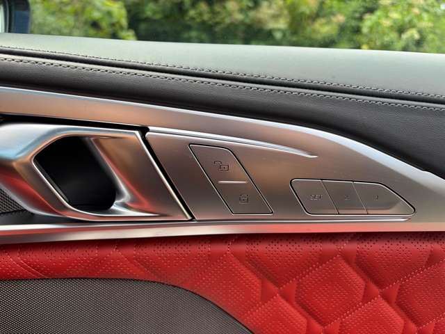 2021 BMW M8 GRAN COUPE 缩略图 23