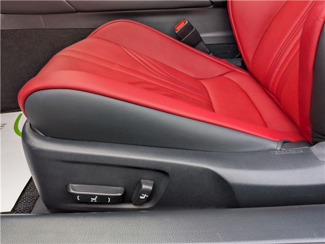 صورة مصغرة 50 لـ 2015 Lexus RC F