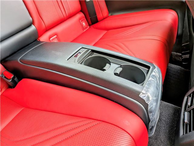 صورة مصغرة 58 لـ 2015 Lexus RC F