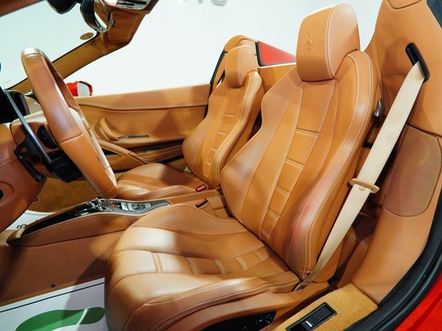 صورة مصغرة 12 لـ 2012 Ferrari 458 SPIDER