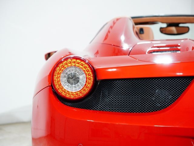 صورة مصغرة 15 لـ 2012 Ferrari 458 SPIDER