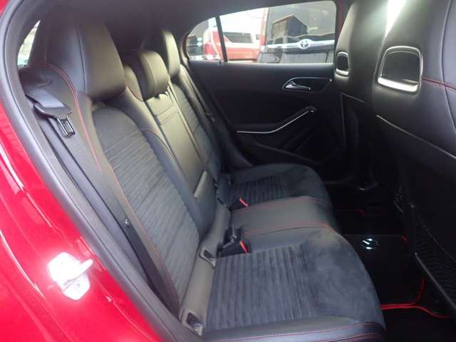 صورة مصغرة 16 لـ 2014 Mercedes-BENZ GLA
