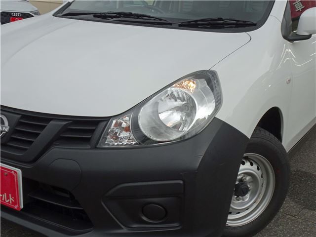 2023 Nissan AD — миниатюра 11