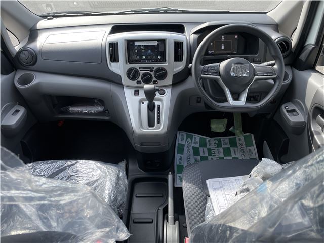 2026 Nissan NV200VANETTE WAGON 照片 2