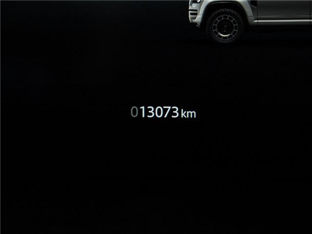 صورة 3 لـ 2025 LAND Rover DEFENDER