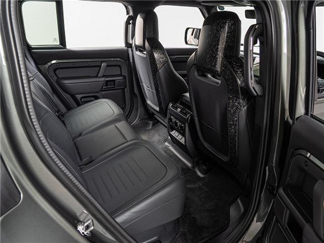 صورة مصغرة 27 لـ 2025 LAND Rover DEFENDER
