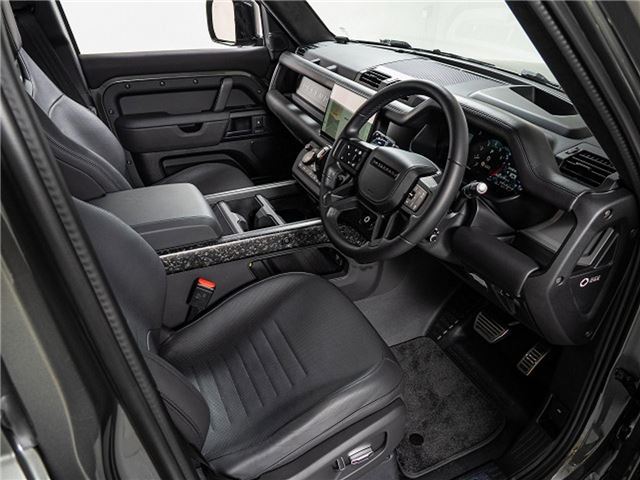 صورة مصغرة 29 لـ 2025 LAND Rover DEFENDER