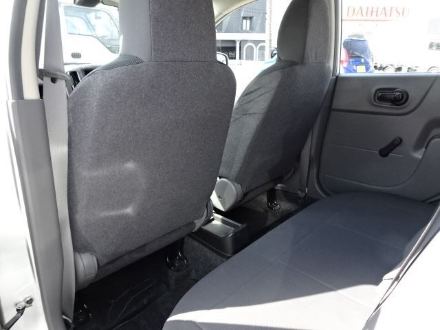 صورة مصغرة 24 لـ 2019 Nissan NV150AD