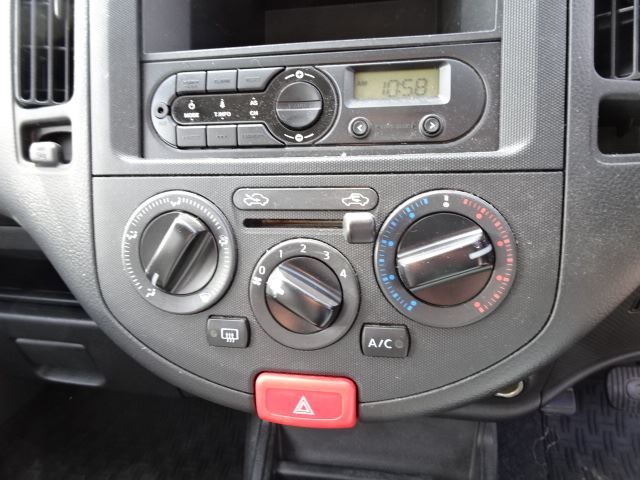 صورة مصغرة 34 لـ 2019 Nissan NV150AD