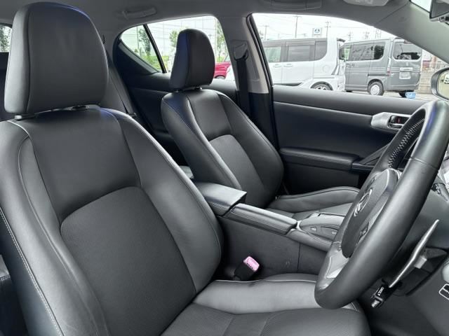 2011 Lexus CT — миниатюра 21