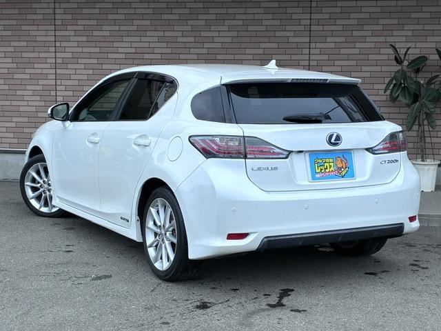 2011 Lexus CT — миниатюра 34