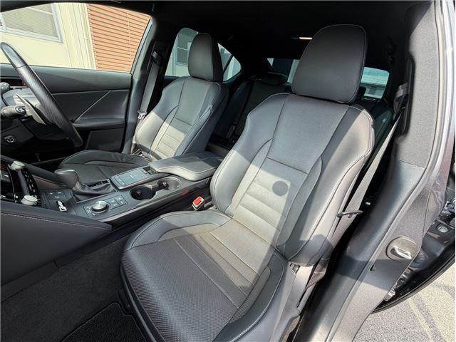 صورة مصغرة 11 لـ 2022 Lexus IS