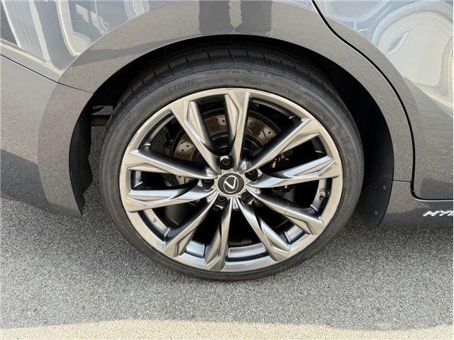 صورة مصغرة 38 لـ 2022 Lexus IS