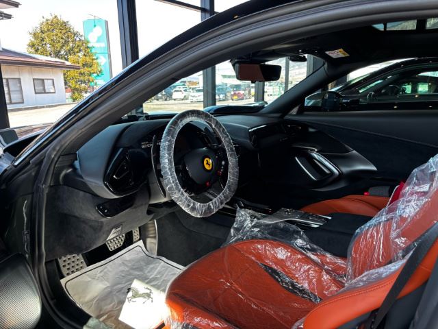 صورة مصغرة 25 لـ 2025 Ferrari 12CILINDRI