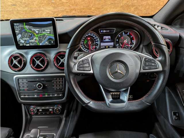 صورة مصغرة 26 لـ 2016 Mercedes-BENZ CLA-CLASS AMG