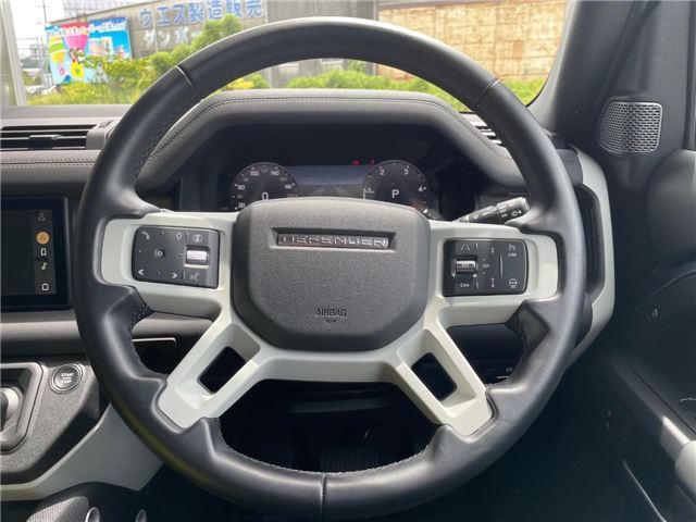 صورة 9 لـ 2024 LAND Rover DEFENDER