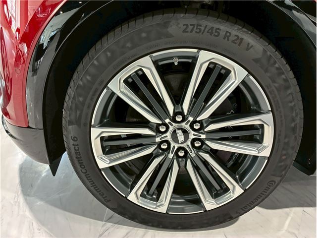 2025 Cadillac LYRIQ 照片 16