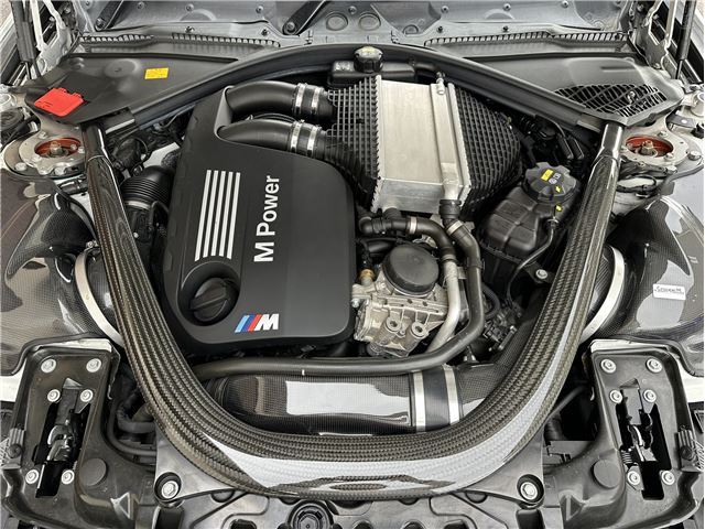 صورة مصغرة 13 لـ 2015 BMW M4